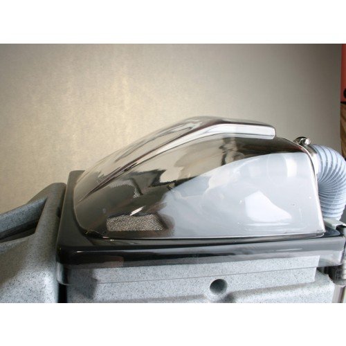 Two-way carpet cleaning machine